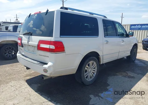 2014 Lincoln Navigator L z USA, uszkodzony, nr VIN 5LMJJ3J51EEL01909